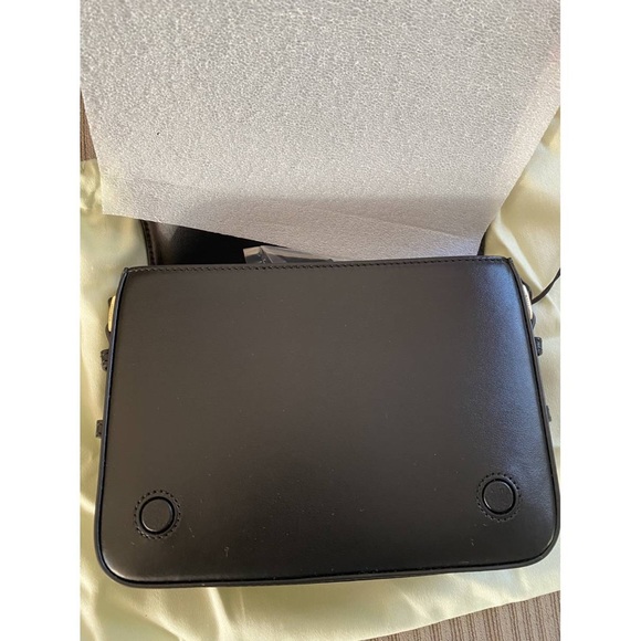 Burberry logo leather Grace crossbody/shoe bag in black - Picture 4 of 6